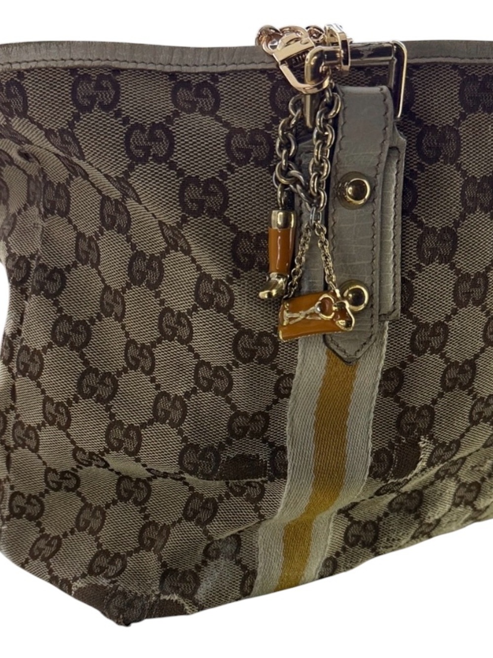 Gucci REHAB Brown
Monogram Tote with intact authentic charms - Picture 5 of 11
